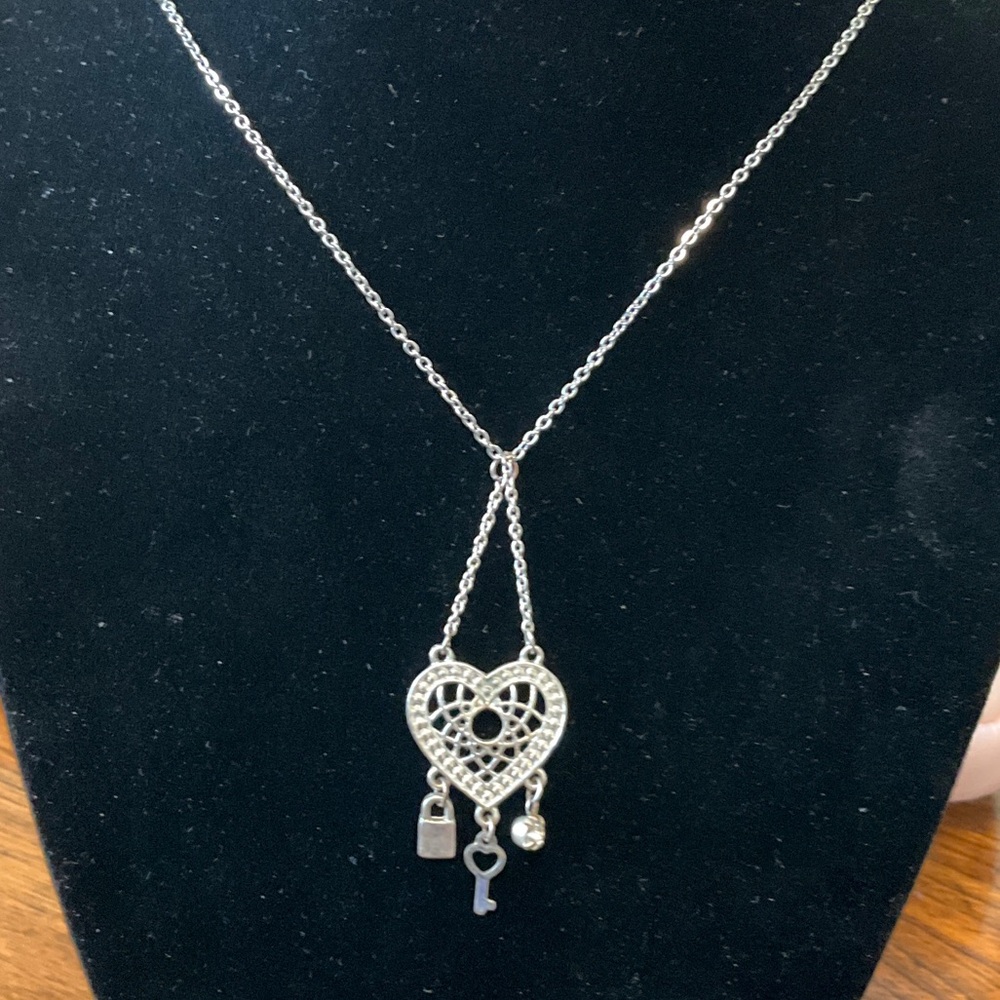 3 for $30 item - Silver Tone Heart Pendant Necklace